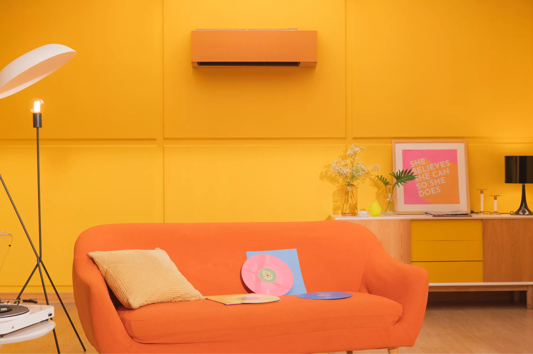 Image-Orange-room